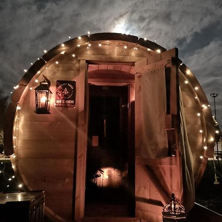 Ruhig Gelegene, Top Moderne Ferienwohnung - Hot Tub Und Sauna Gegen Aufpreis Neuhaus an Der Eger Exterior foto