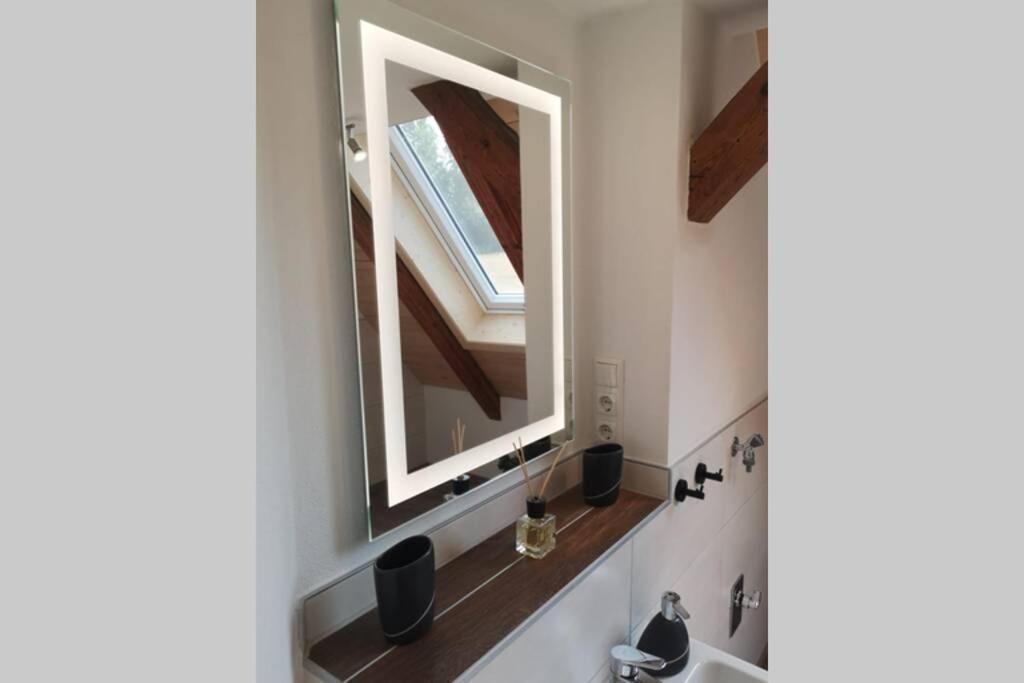 Ruhig Gelegene, Top Moderne Ferienwohnung - Hot Tub Und Sauna Gegen Aufpreis Neuhaus an Der Eger Exterior foto