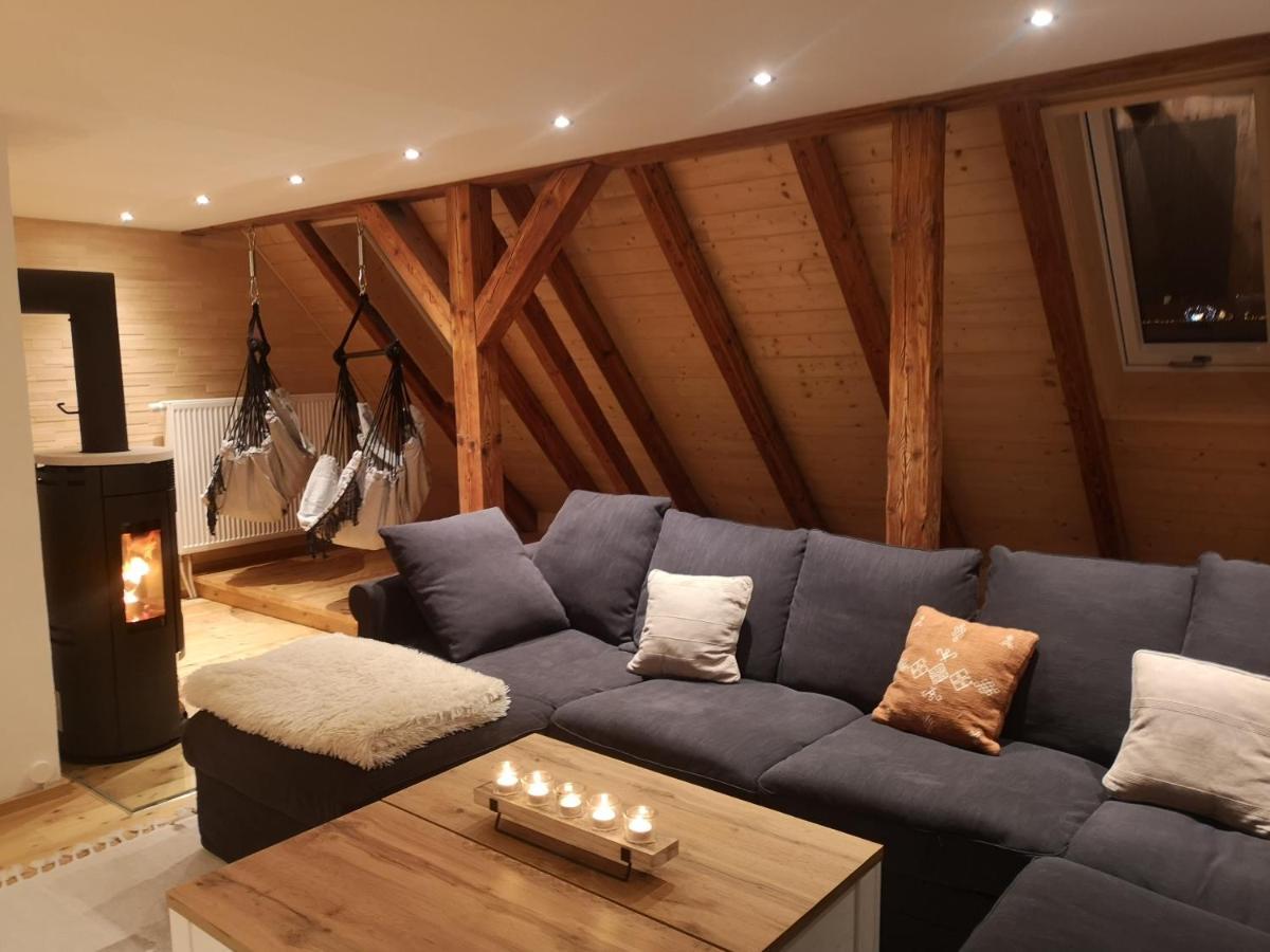 Ruhig Gelegene, Top Moderne Ferienwohnung - Hot Tub Und Sauna Gegen Aufpreis Neuhaus an Der Eger Exterior foto