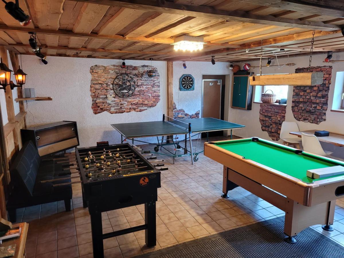 Ruhig Gelegene, Top Moderne Ferienwohnung - Hot Tub Und Sauna Gegen Aufpreis Neuhaus an Der Eger Exterior foto
